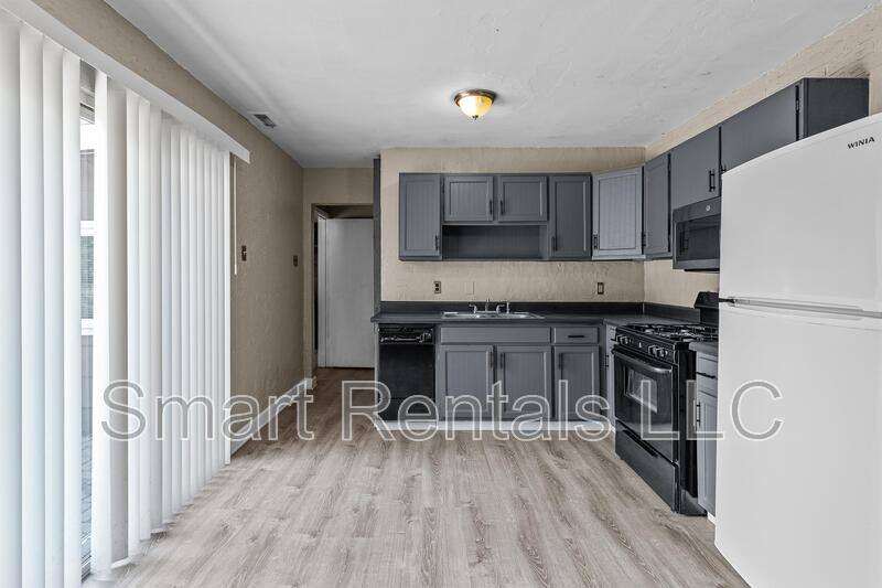 House for rent at 1395 Bluebird Dr, Florissant, MO 63031