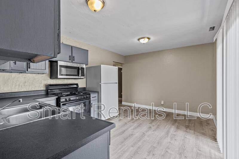 House for rent at 1395 Bluebird Dr, Florissant, MO 63031