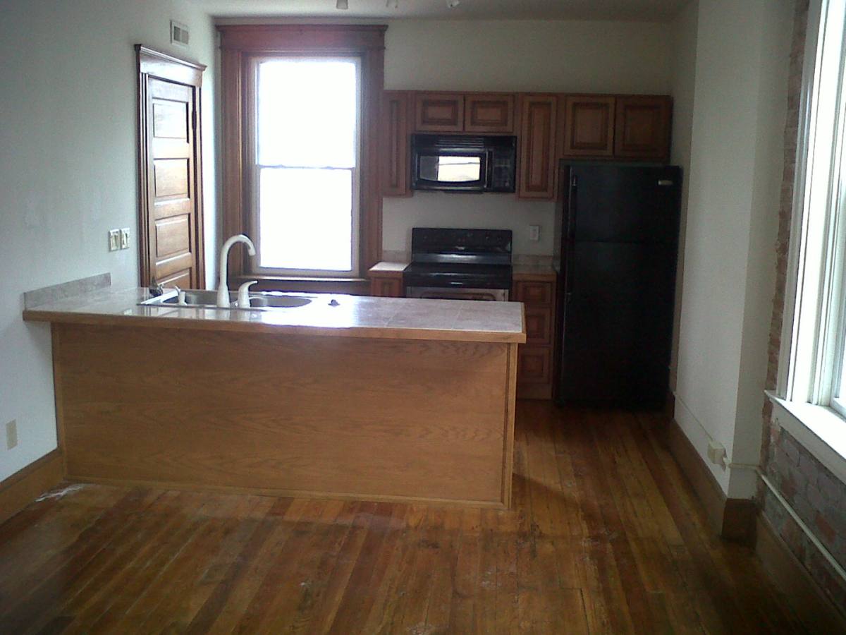 Apartment for rent at 2907-09 Glendora Ave, Cincinnati, OH 45219