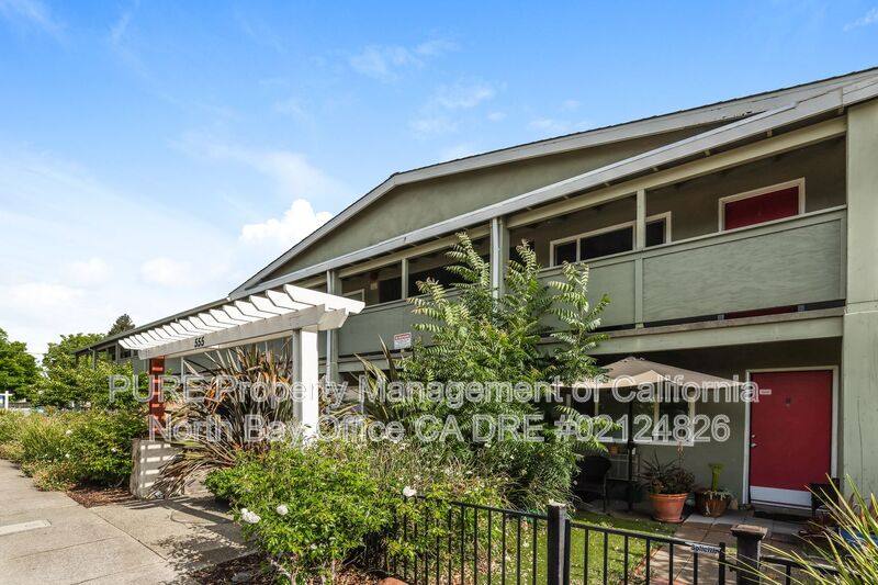 Apartment for rent at 555 Dexter St E, Santa Rosa, CA 95404