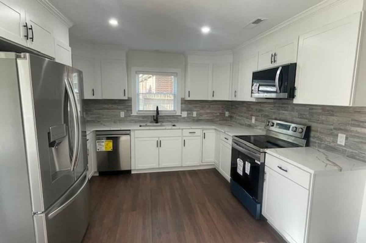 House for rent at 1500 Starbrook Dr, Charlotte, NC 28210