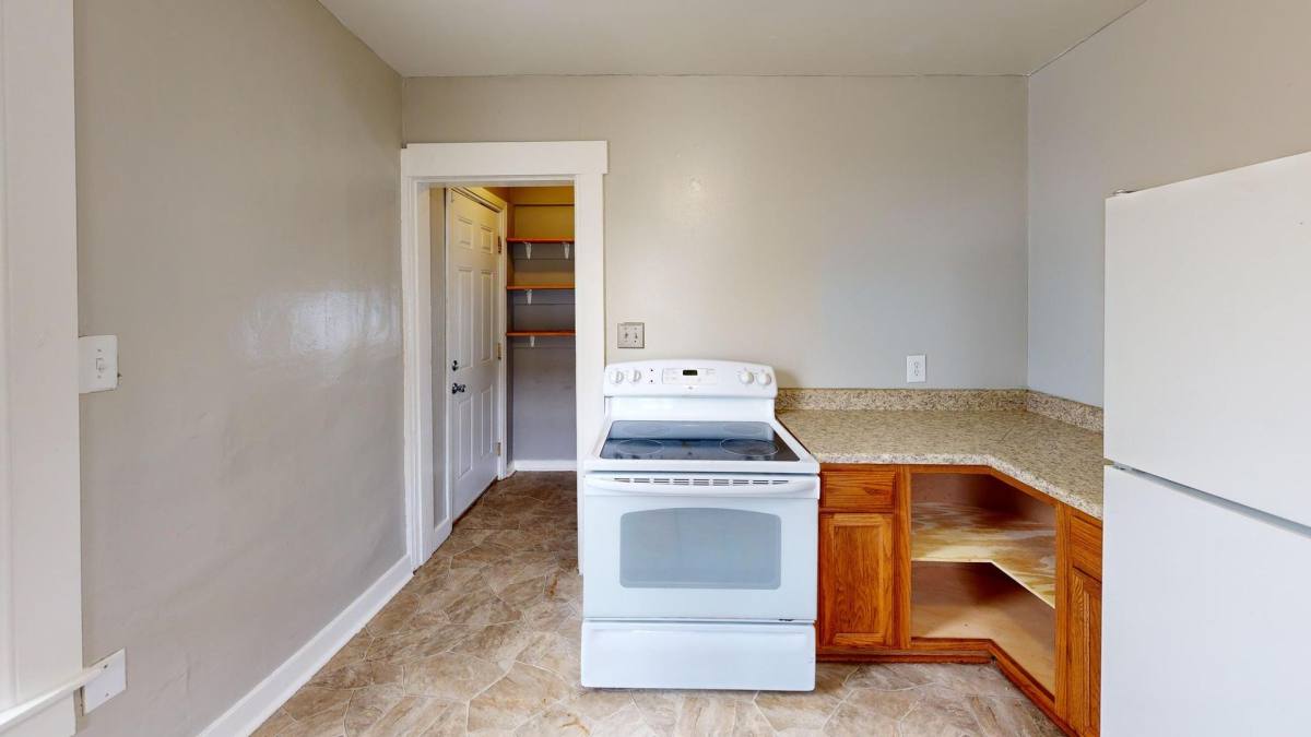 House for rent at 518 Myers St, Toledo, OH 43609