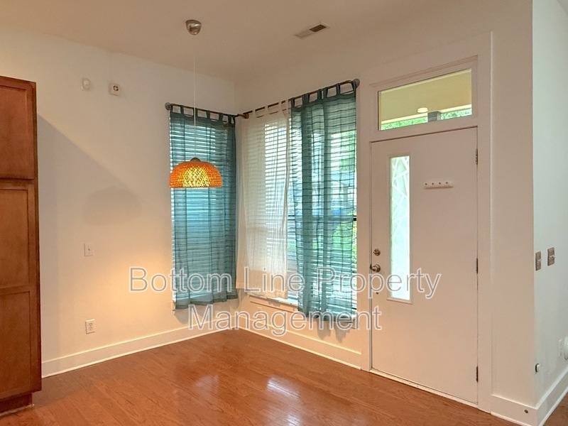 Townhouse for rent at 904 Warren Burgess Lane, Charlotte, NC 28205