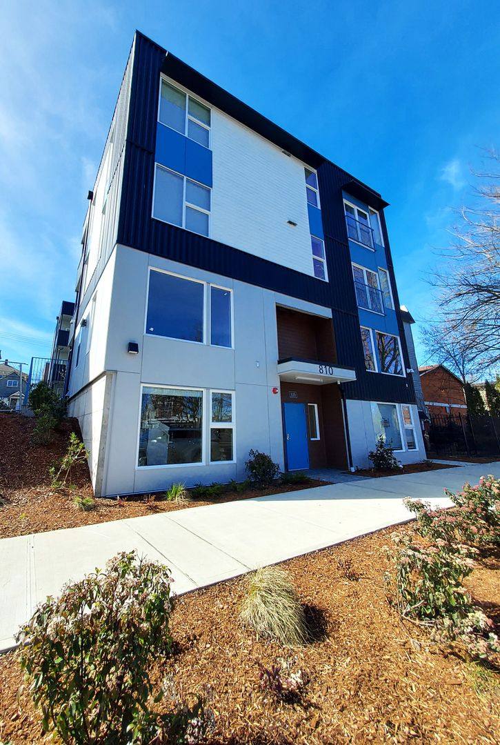 Apartment for rent at 810 Yakima Ave, Tacoma, WA 98405