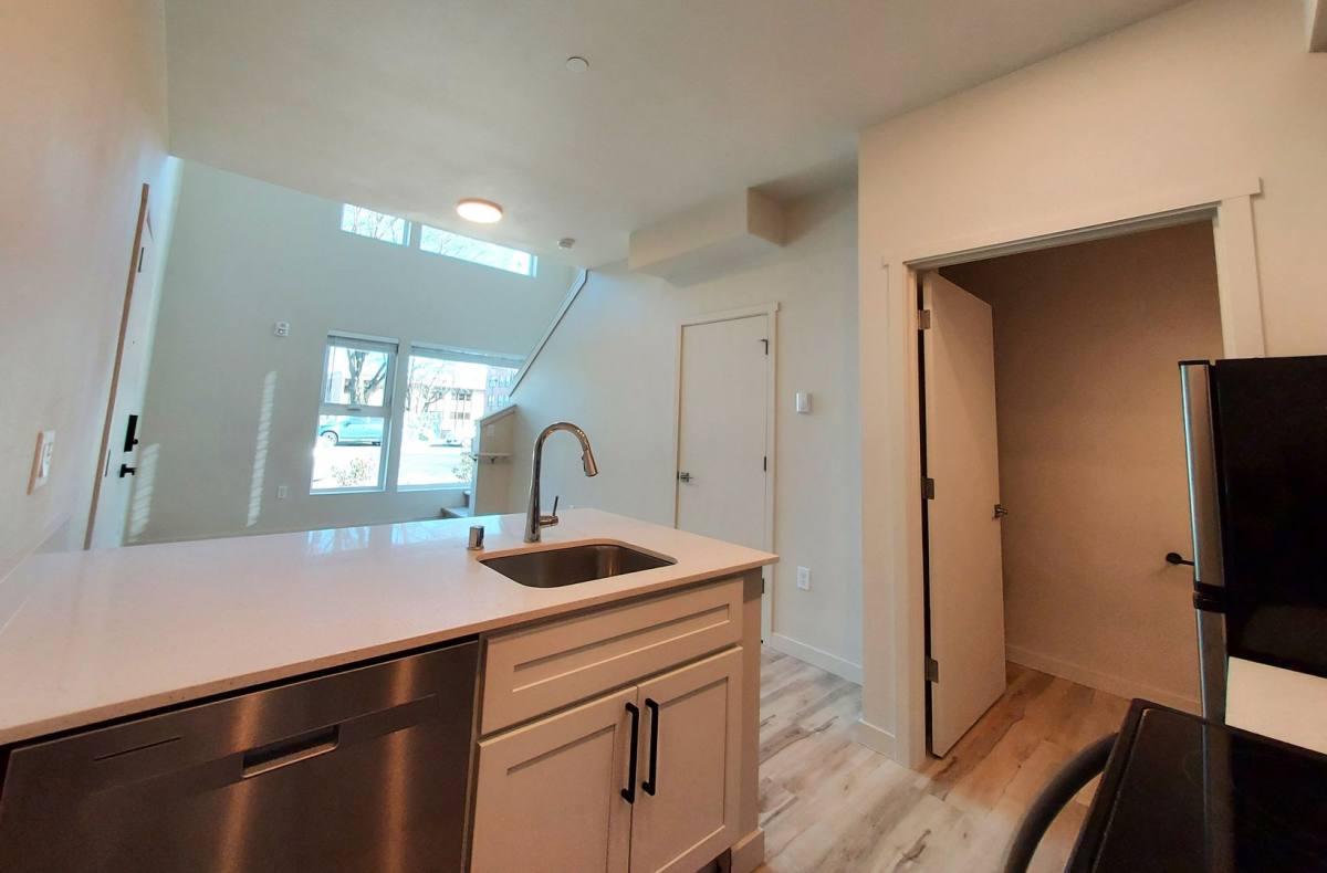 Apartment for rent at 810 Yakima Ave, Tacoma, WA 98405