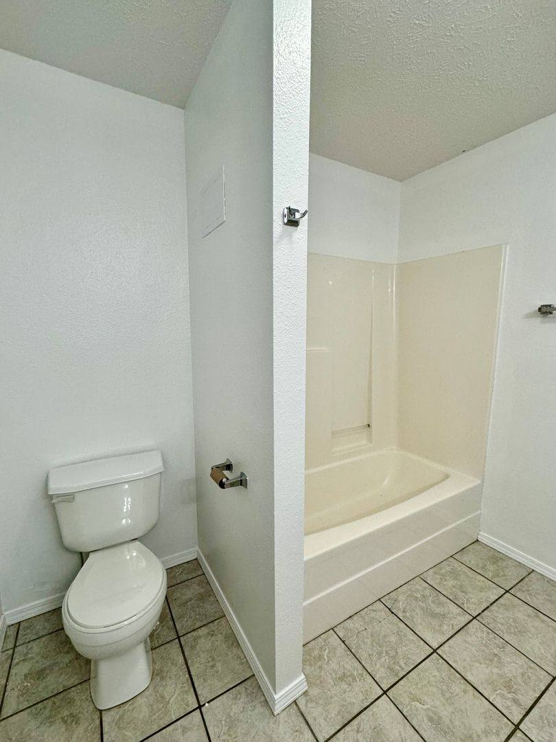 Apartment for rent at 20601 Sedalia Rd, Waynesville, MO 65583
