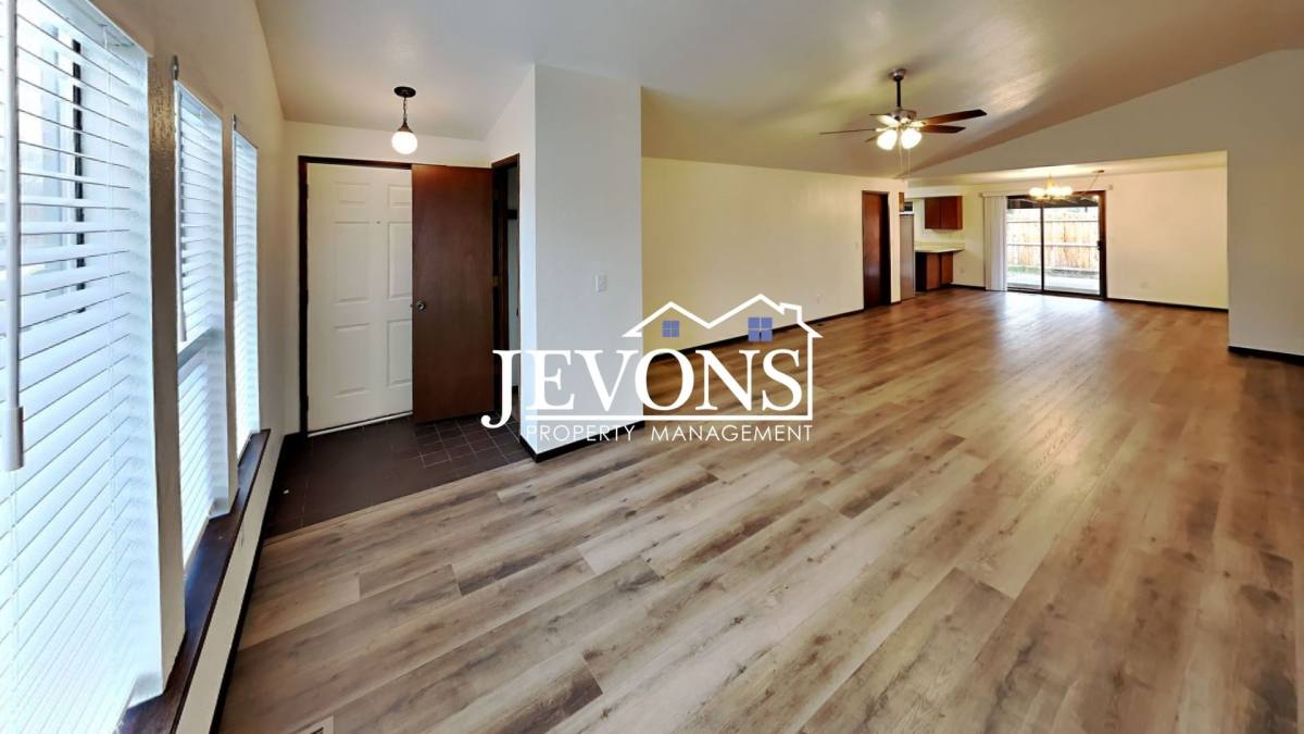 House for rent at 1202 S 39th Ave, Yakima, WA 98902