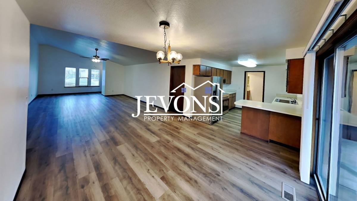 House for rent at 1202 S 39th Ave, Yakima, WA 98902