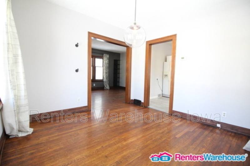 House for rent at 3724 University Ave, Des Moines, IA 50311