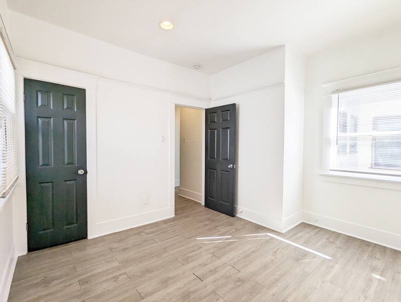 Apartment for rent at 435 W 4th St #1 2, Long Beach, CA 90802