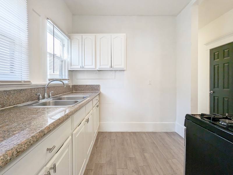 Apartment for rent at 435 W 4th St #1 2, Long Beach, CA 90802