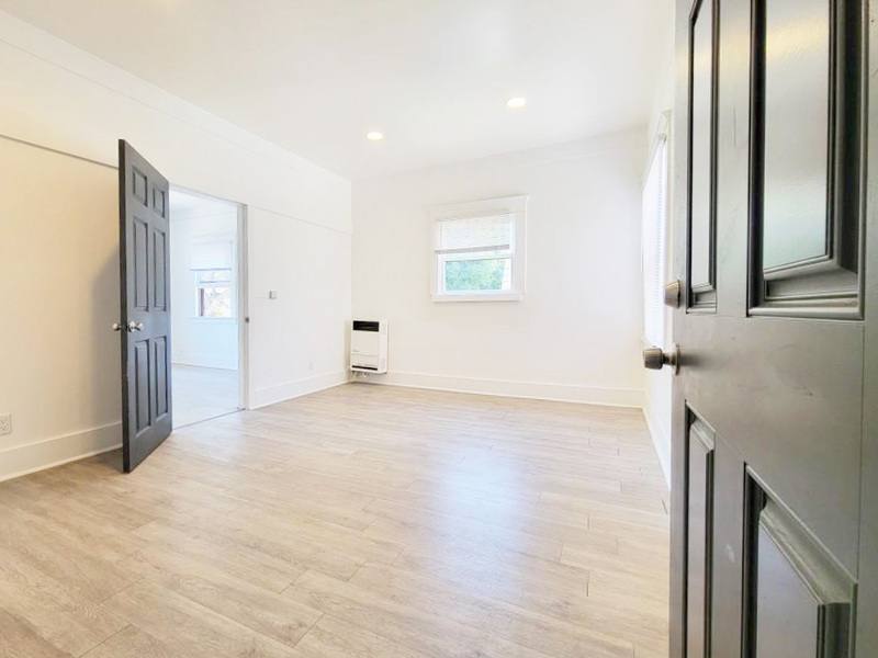 Apartment for rent at 435 W 4th St #1 2, Long Beach, CA 90802