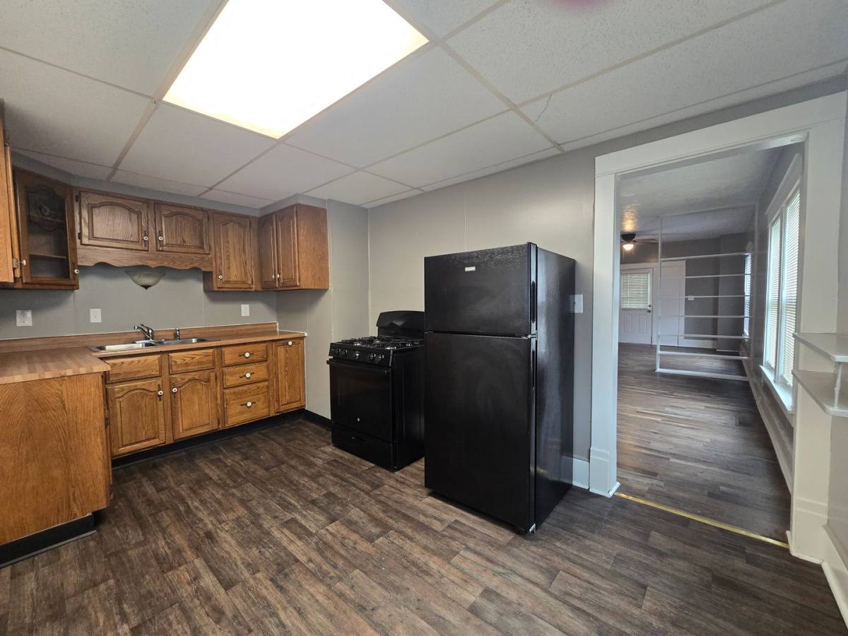 Apartment for rent at 1104-1106 S Jay St, Kokomo, IN 46902
