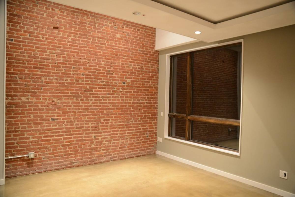 Apartment for rent at 1533 Chestnut St, Philadelphia, PA 19102