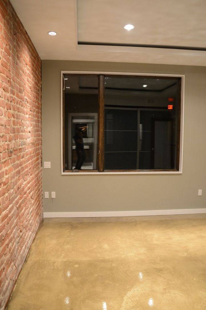 Apartment for rent at 1533 Chestnut St, Philadelphia, PA 19102