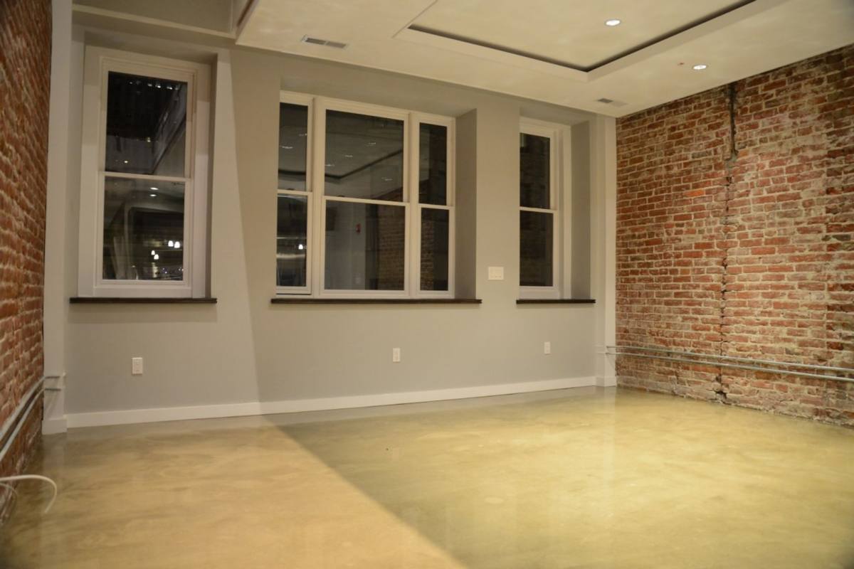 Apartment for rent at 1533 Chestnut St, Philadelphia, PA 19102