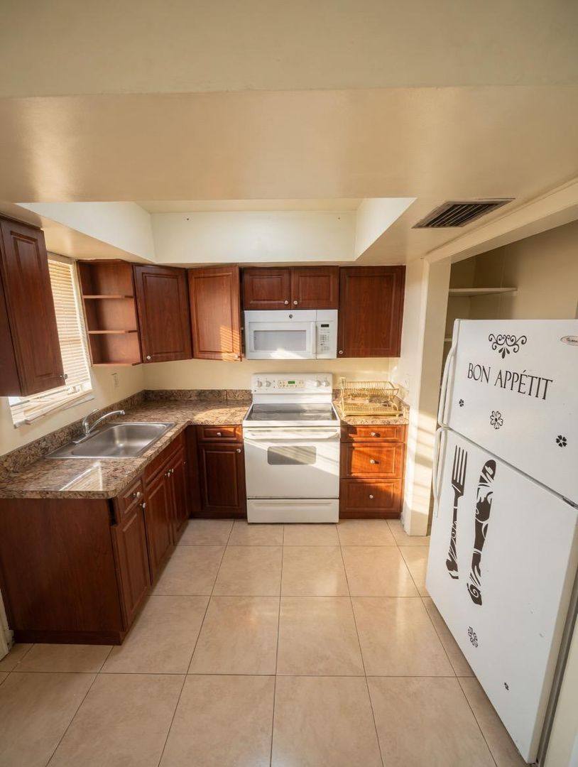 Apartment for rent at 1904-1914 SW 2 St, Fort Lauderdale, FL 33312