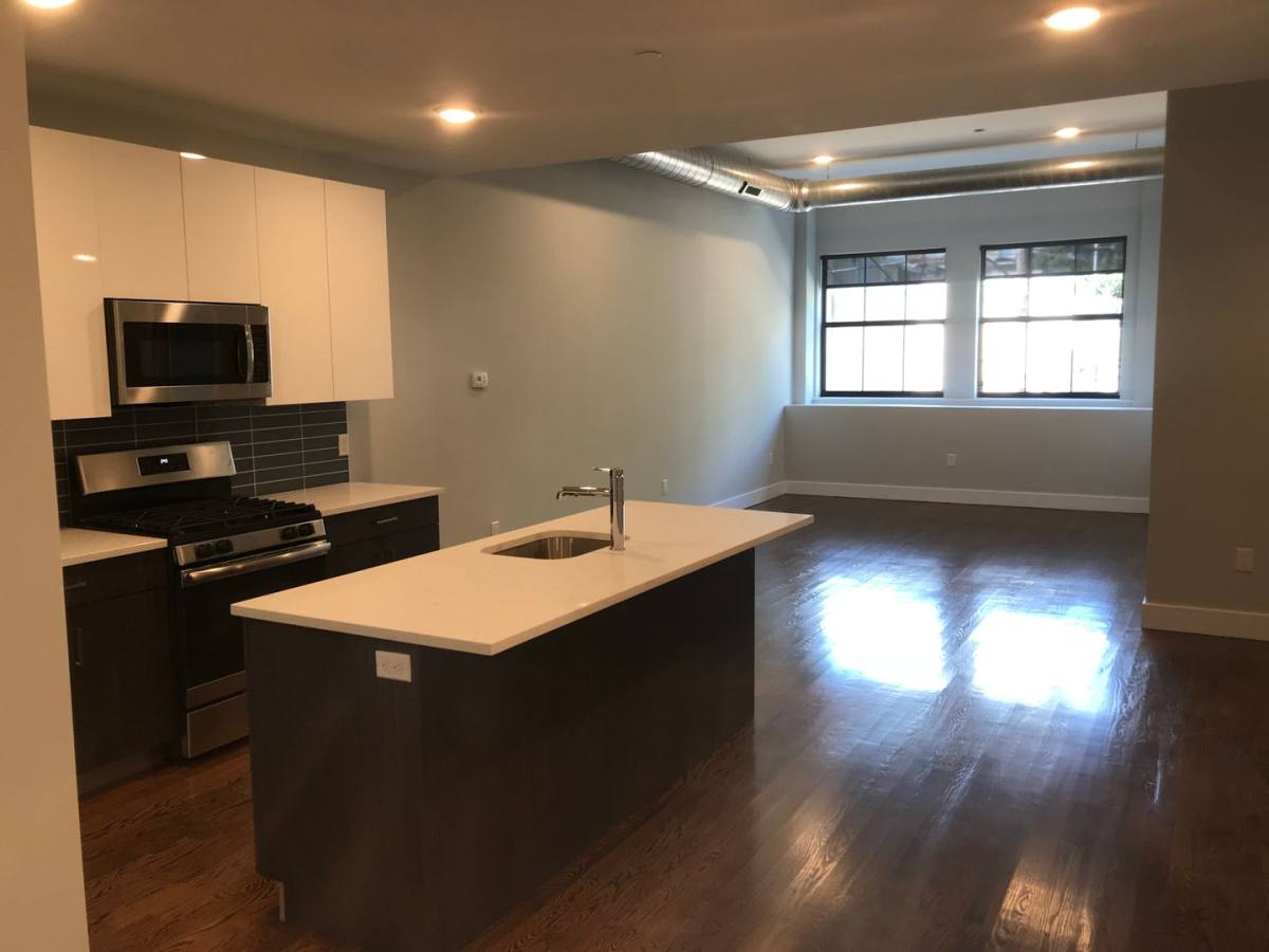 Apartment for rent at 915 N 28th St, Philadelphia, PA 19130