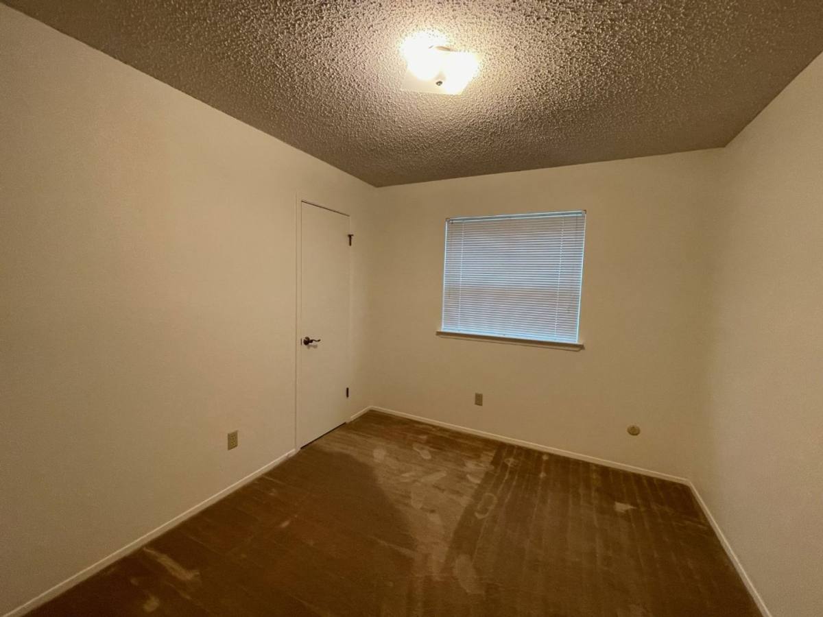 House for rent at 1905 Fox Hill Court, Arlington, TX 76015