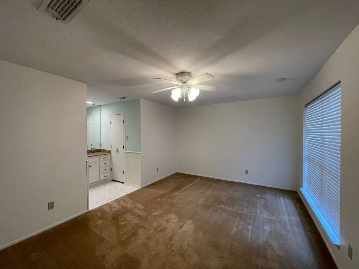 House for rent at 1905 Fox Hill Court, Arlington, TX 76015
