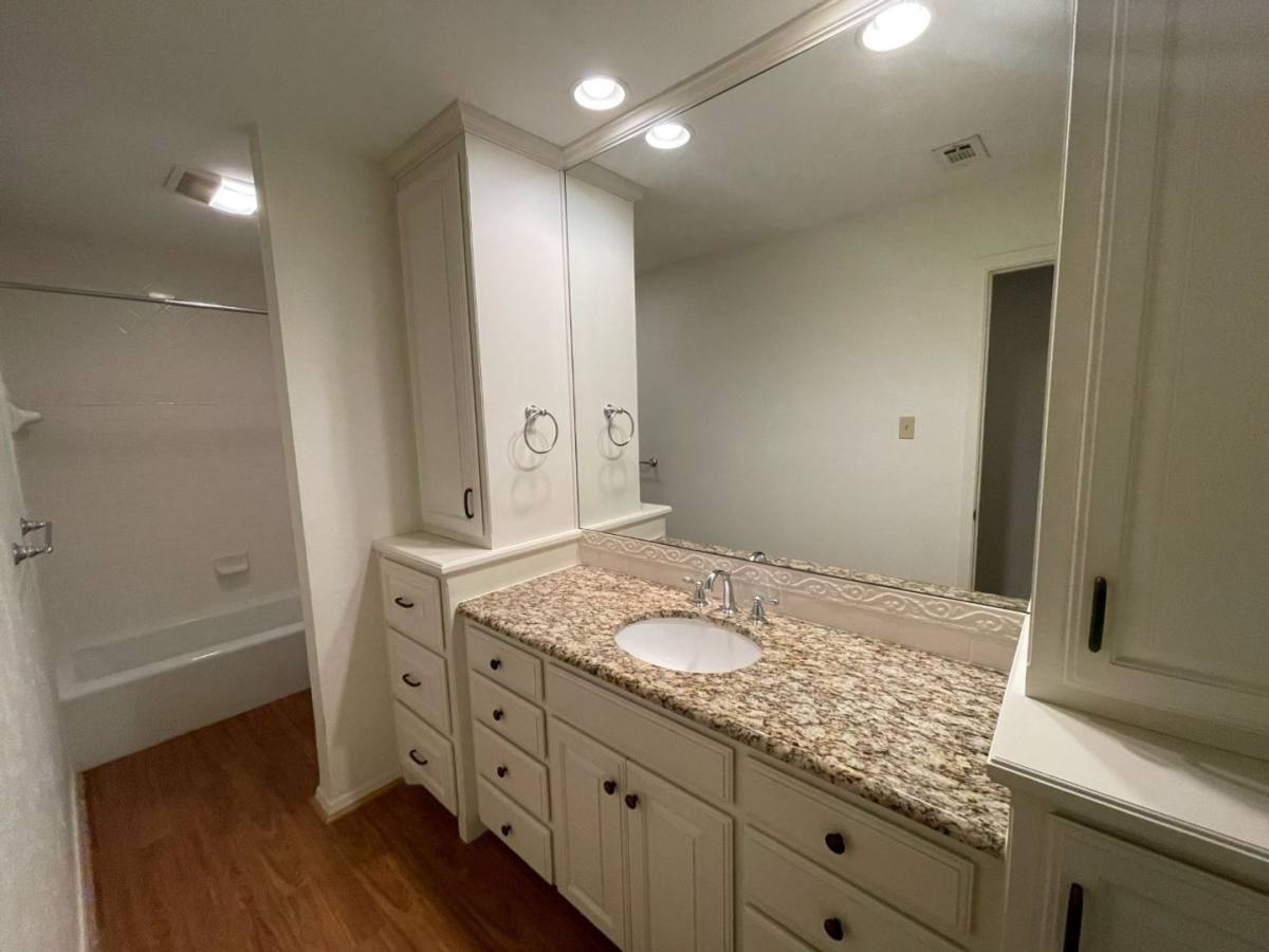 House for rent at 1905 Fox Hill Court, Arlington, TX 76015