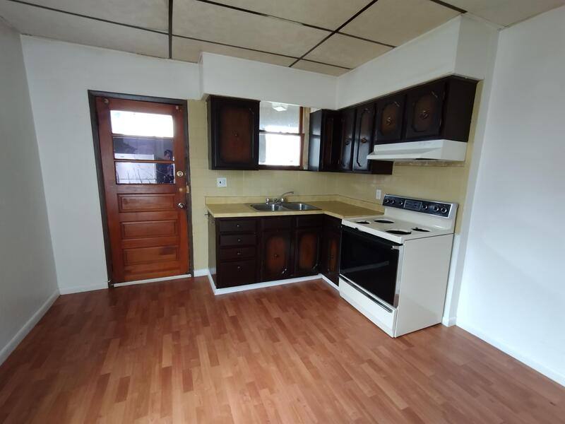 Apartment for rent at 1525 Plum St #1, Steubenville, OH 43952