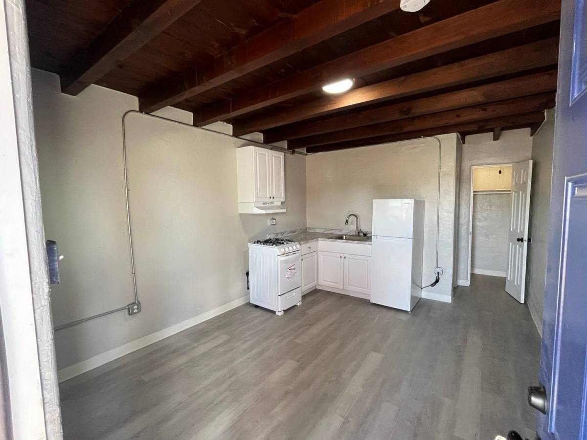 Apartment for rent at 9317 Central Ave NW, Albuquerque, NM 87121
