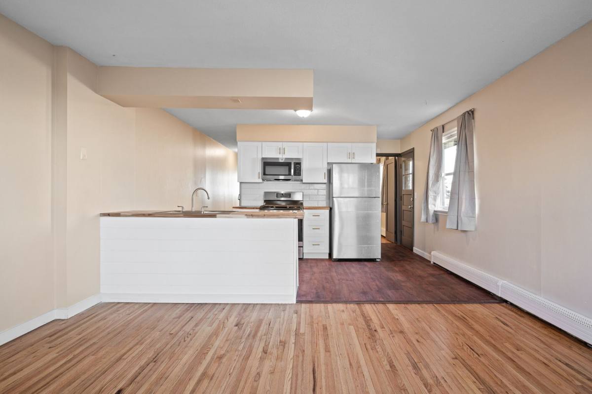 Apartment for rent at 560-562 37th Ave NE, Minneapolis, MN 55421