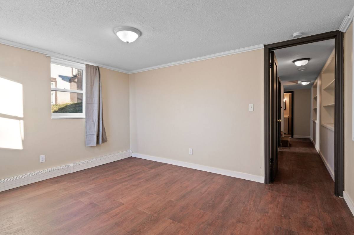 Apartment for rent at 560-562 37th Ave NE, Minneapolis, MN 55421