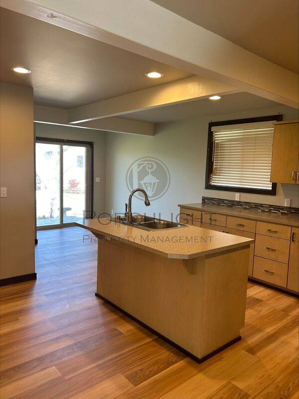 Apartment for rent at 407 E Main St #B, Everson, WA 98247