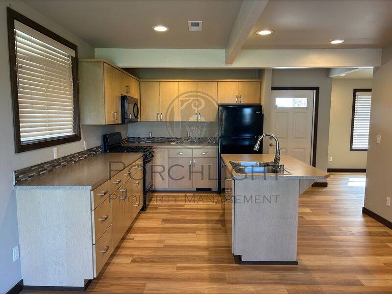 Apartment for rent at 407 E Main St #B, Everson, WA 98247