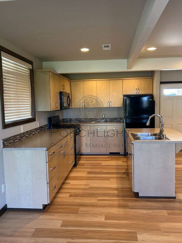 Apartment for rent at 407 E Main St #B, Everson, WA 98247