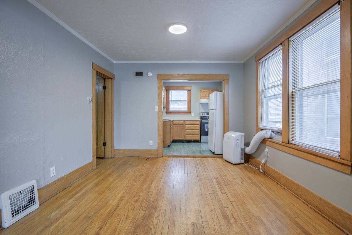 Apartment for rent at 3310 Jackson St, Omaha, NE 68105