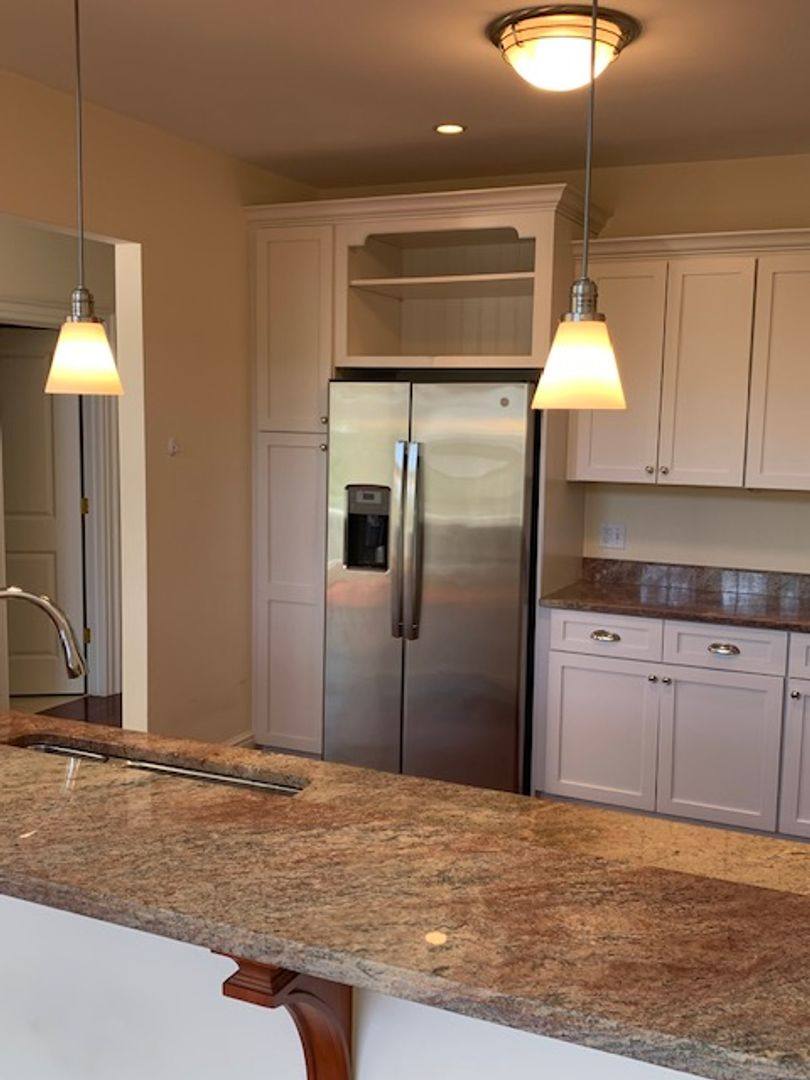 Apartment for rent at 22 White Oaks Lane, Reading, MA 01867
