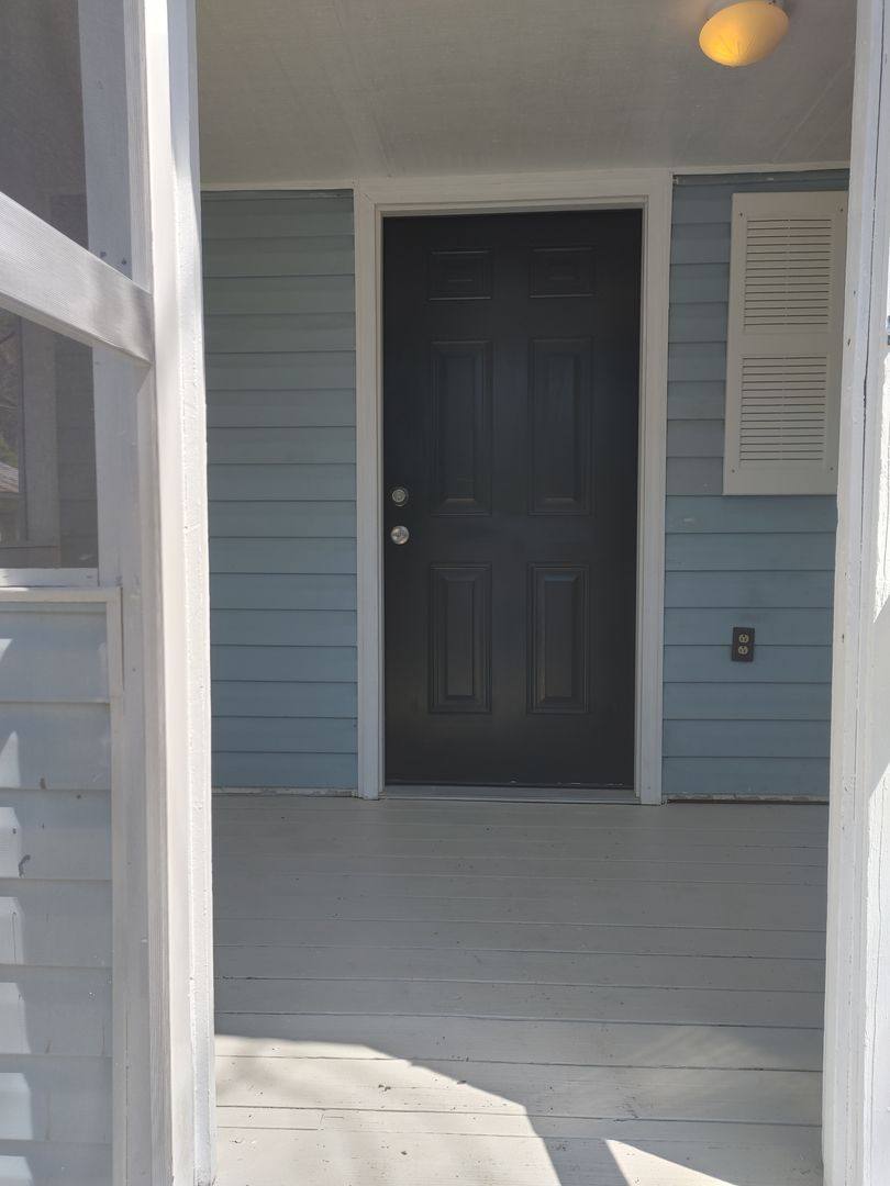 House for rent at 56 NW Railroad St, Hazlehurst, GA 31539
