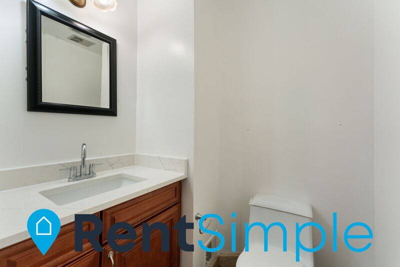 Townhouse for rent at 39 Fendall Ave, Alexandria, VA 22304
