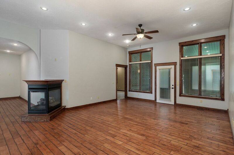 House for rent at 1367 E Siler Parkway, Springfield, MO 65804
