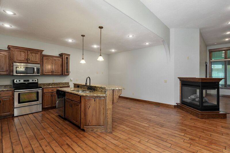 House for rent at 1367 E Siler Parkway, Springfield, MO 65804