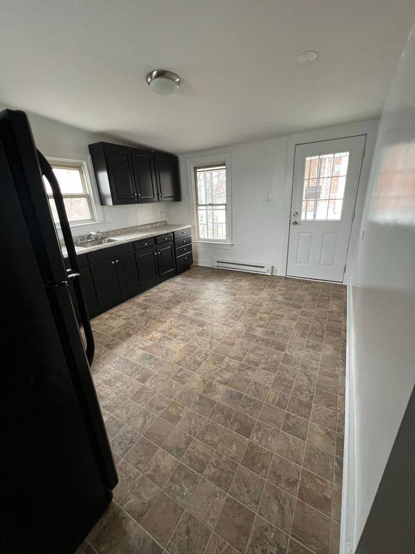 Apartment for rent at 1055 N Duke St, York, PA 17404