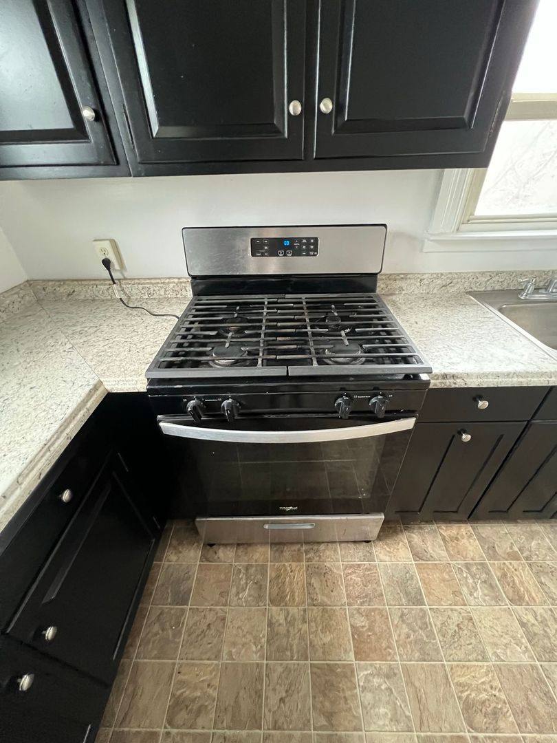 Apartment for rent at 1055 N Duke St, York, PA 17404