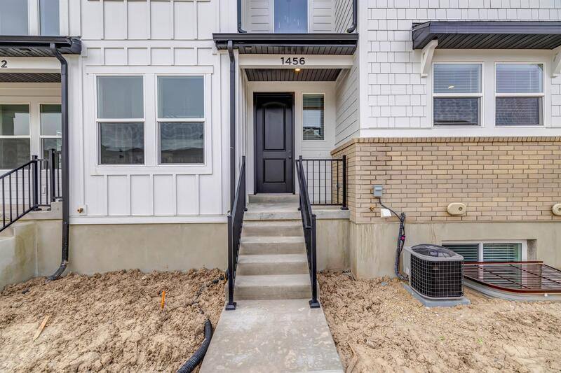 Townhouse for rent at 1456 N 3920 W, Lehi, UT 84043
