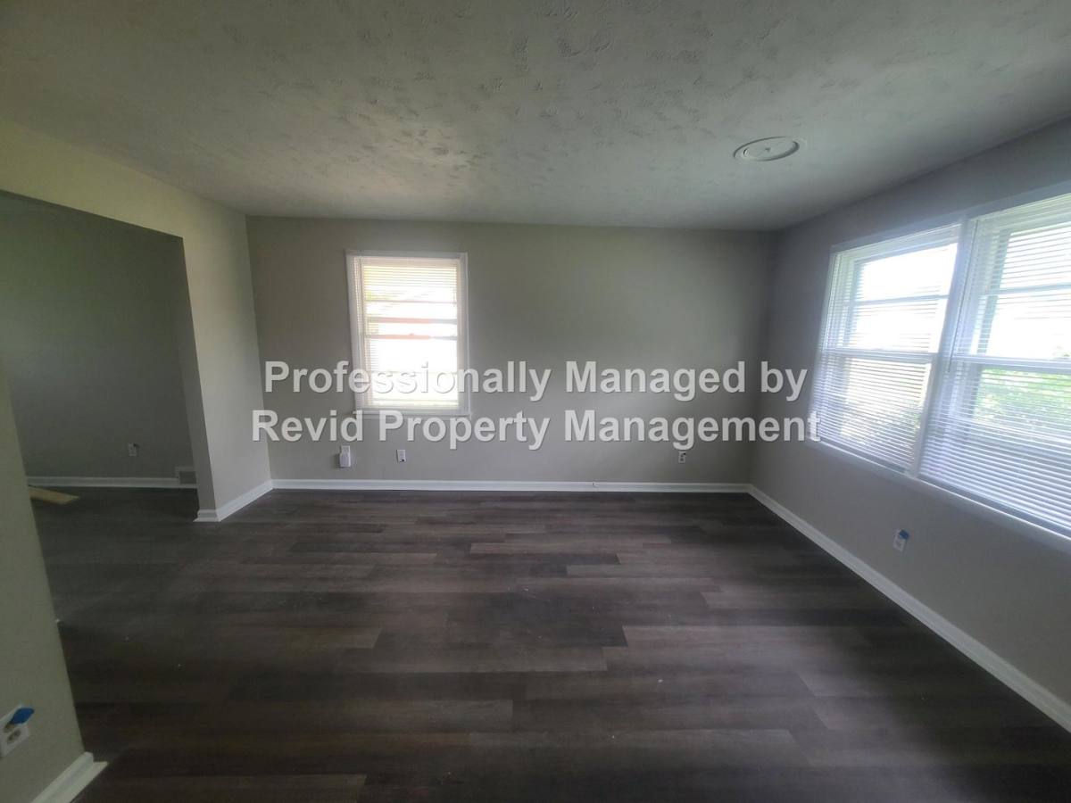 House for rent at 196 Ivan Rd, Memphis, TN 38109