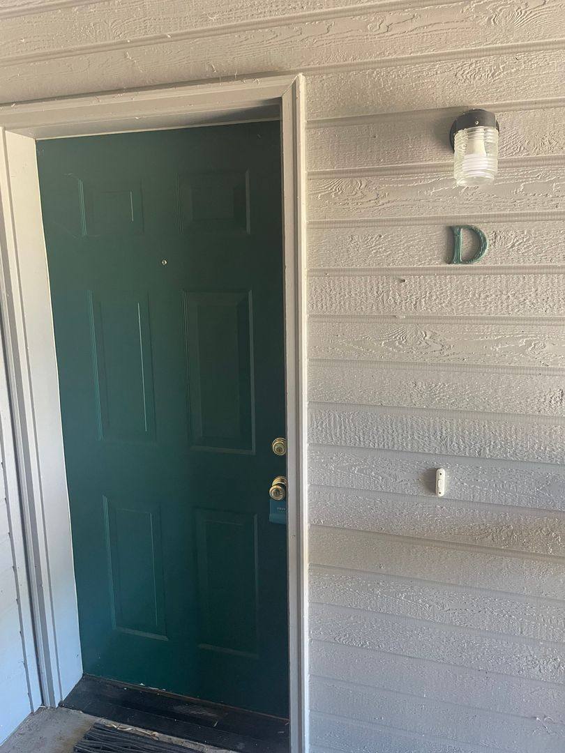 Apartment for rent at 300 Indian Trail Court, Shady Cove, OR 97539