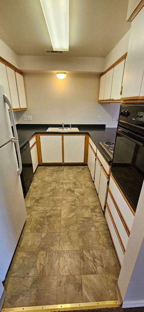 Apartment for rent at 300 Indian Trail Court, Shady Cove, OR 97539