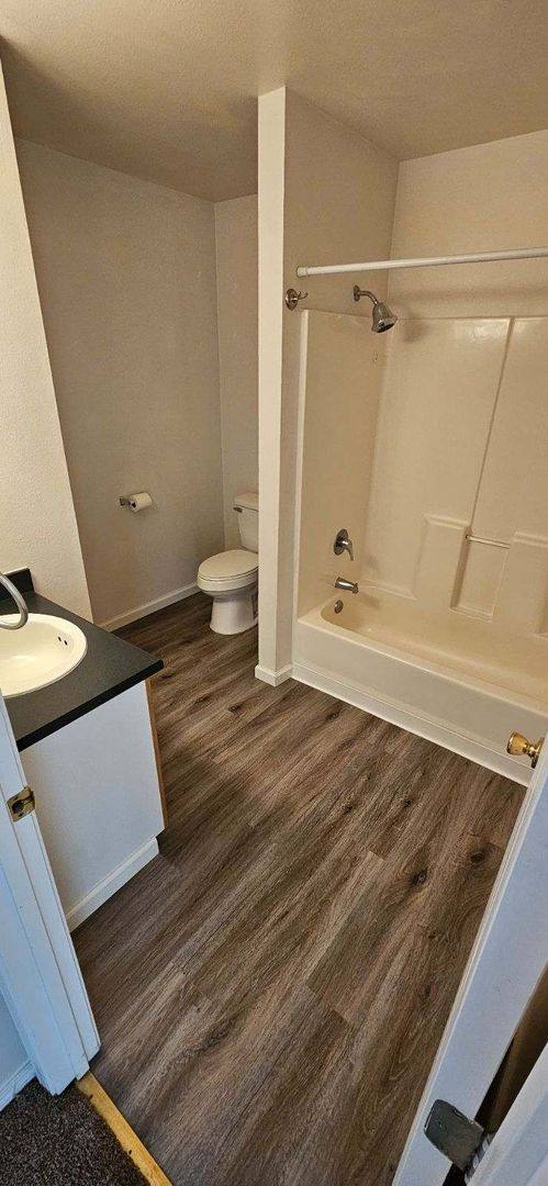 Apartment for rent at 300 Indian Trail Court, Shady Cove, OR 97539