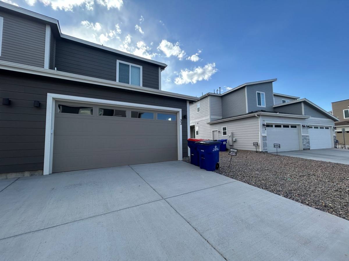 House for rent at 32 N Trussville St, Aurora, CO 80018