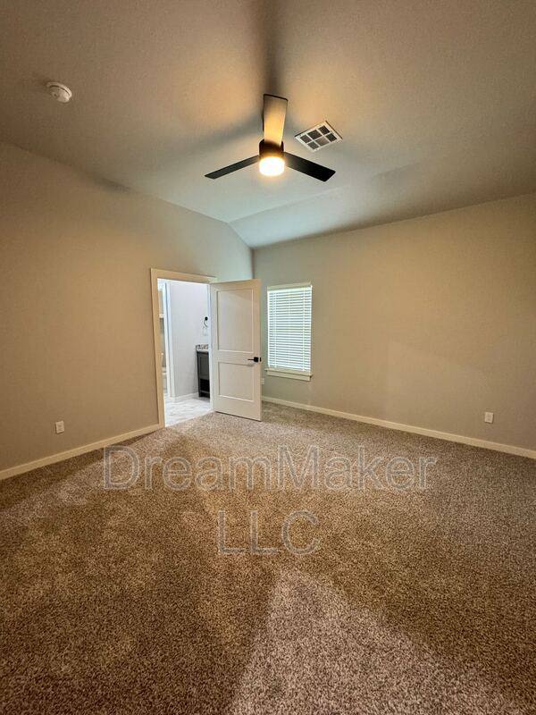 House for rent at 5229 Lily Lane, Washington, OK 73093