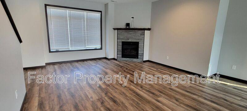 Townhouse for rent at 2188 Rolling Green Trail, Mankato, MN 56001