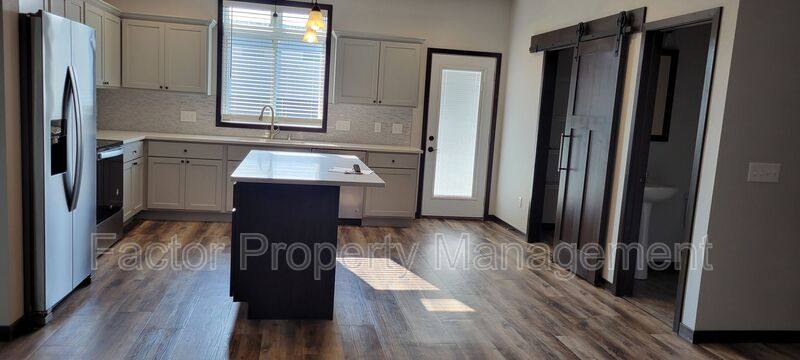 Townhouse for rent at 2188 Rolling Green Trail, Mankato, MN 56001