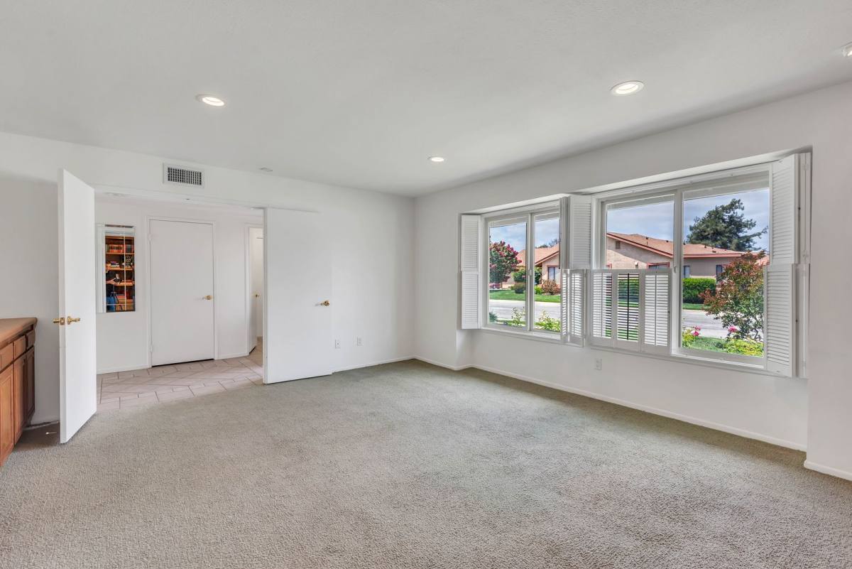 House for rent at 32118 Village, Camarillo, CA 93012